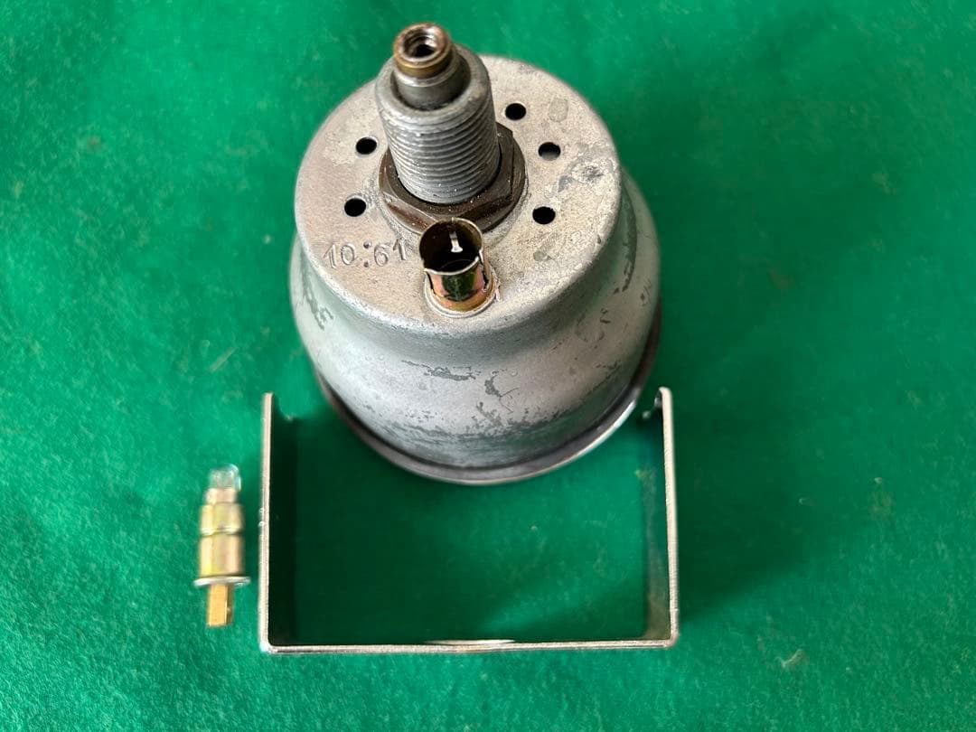 user _434028ce様VDOマイルメーター（トリップ付)純正ステー