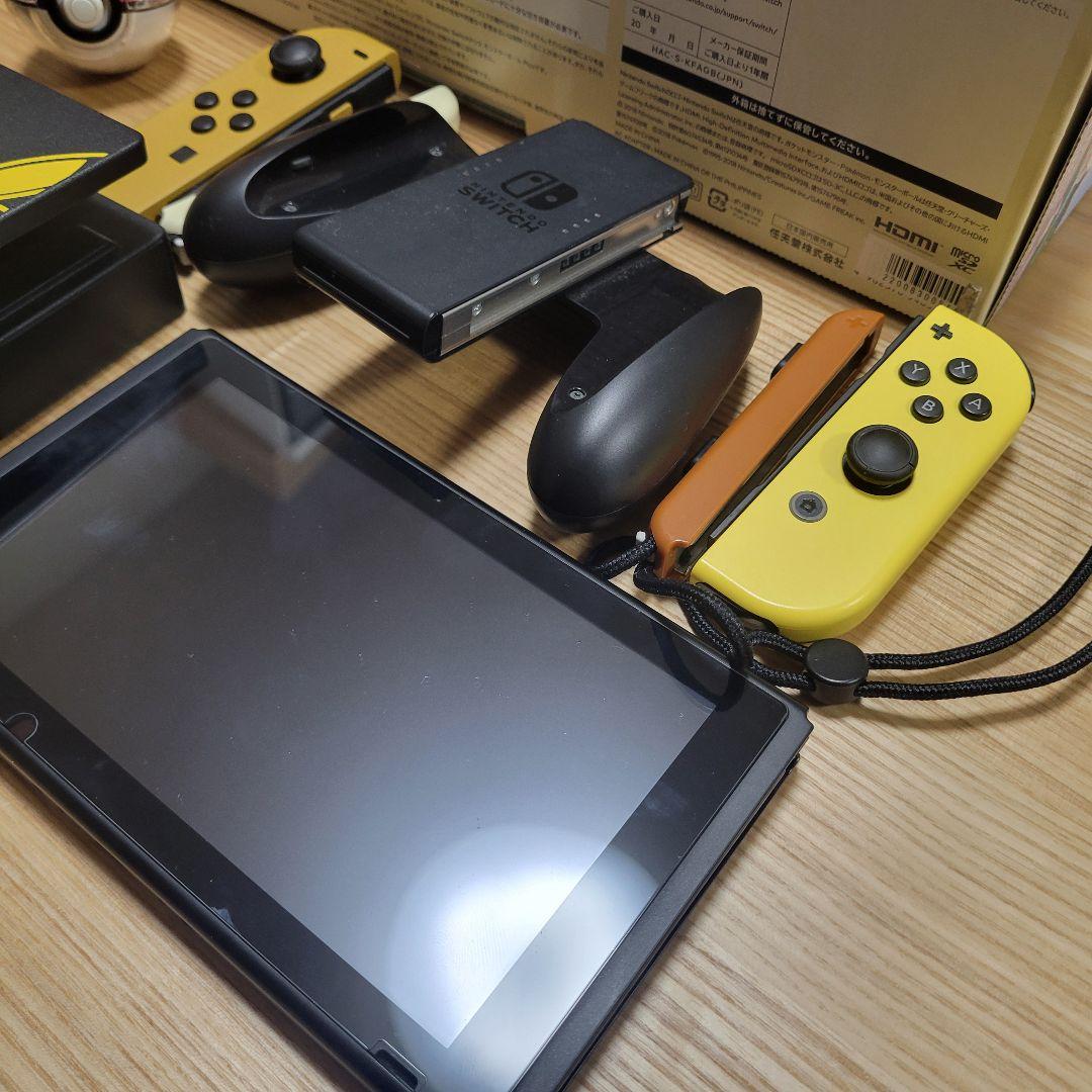 Switchニンテンドースイッチ ピカブイ仕様限定品 動作確認・初期化済