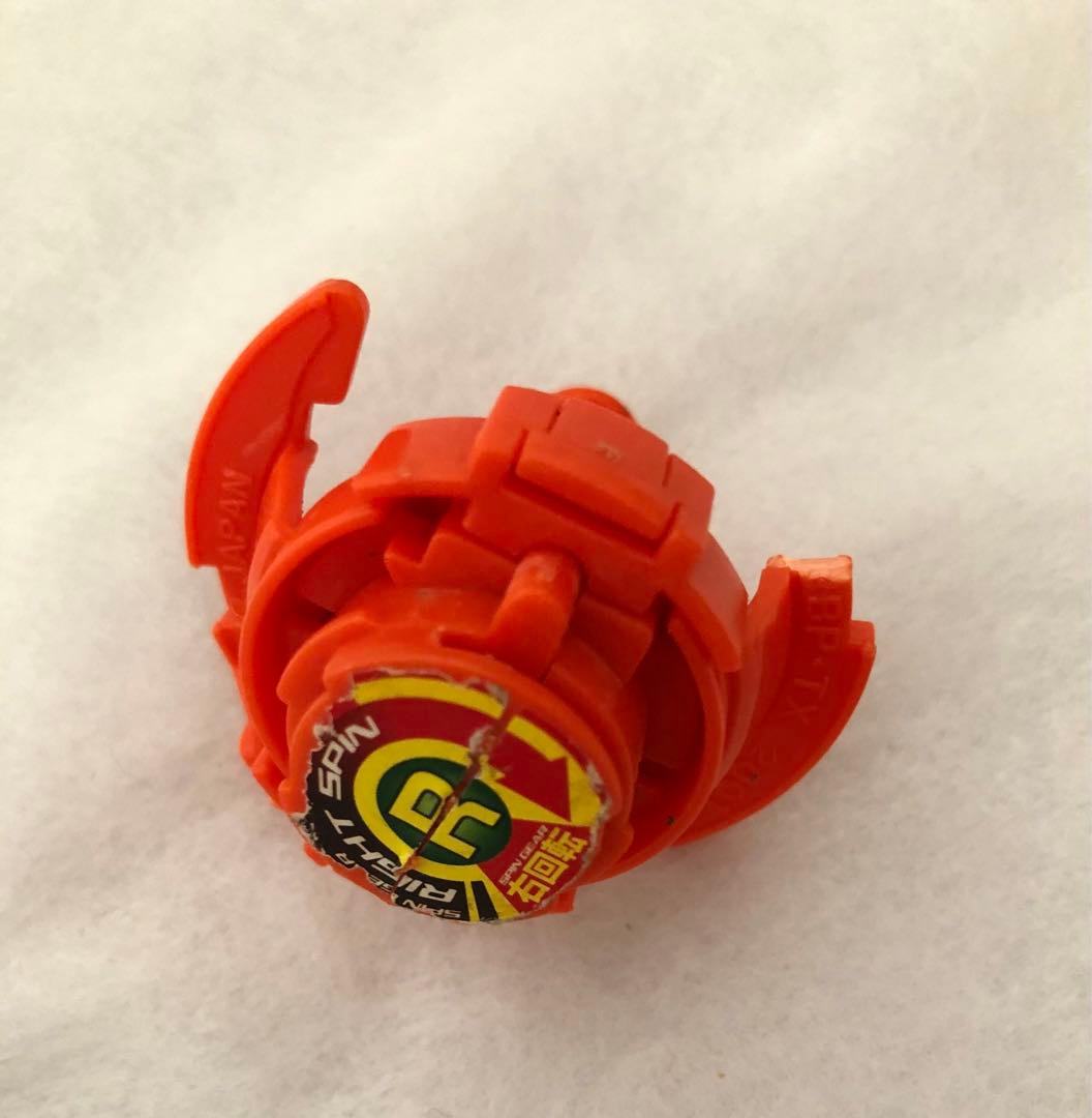 爆転変形　爆転龍ハヤテ　ベイブレードバースト 発射器と2つのベイブレード