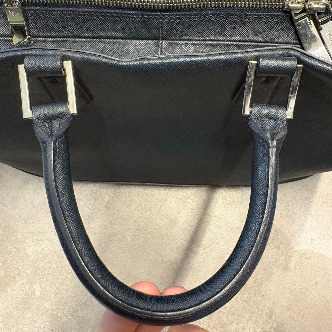 ペッレモルビダ　ビジネスバッグ　ネイビー　ショルダーストラップ付