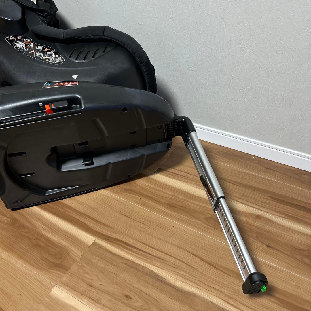 Cradle クレイドル・オーカ　クルターンプライムII 車用チャイルドシート