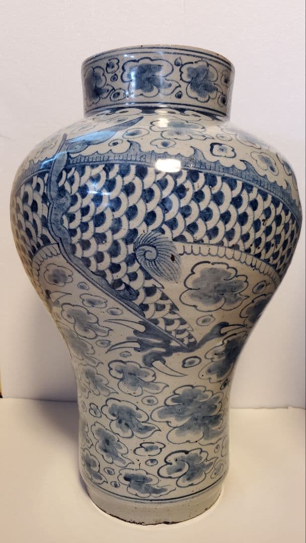 朝鮮美術　李朝　白磁染付　雲龍紋様　大壺