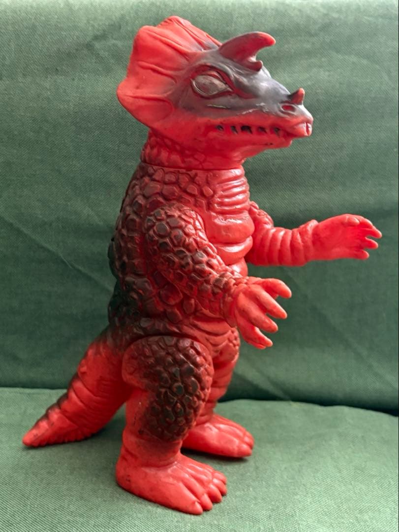 アギラ ブルマァク ソフビ