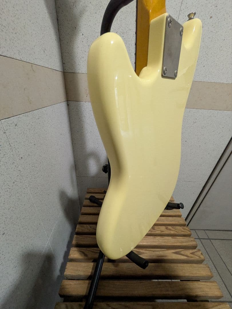 Squier Classic Vibe Mustang フェンダームスタング