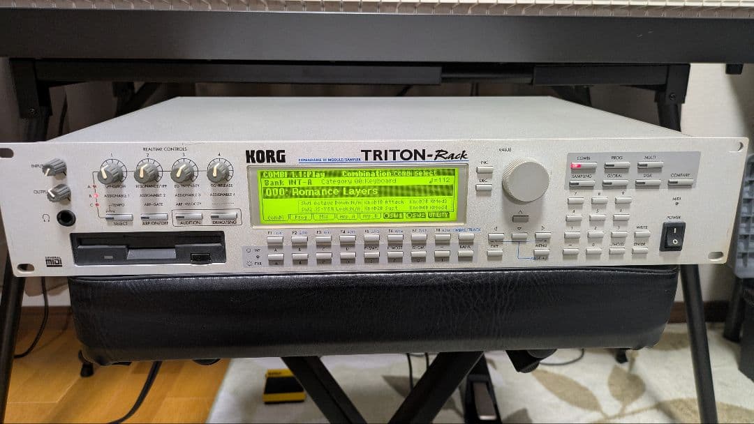 【メンテナンス品】KORG TRITON-Rack+EXB3枚&SIMM48MB