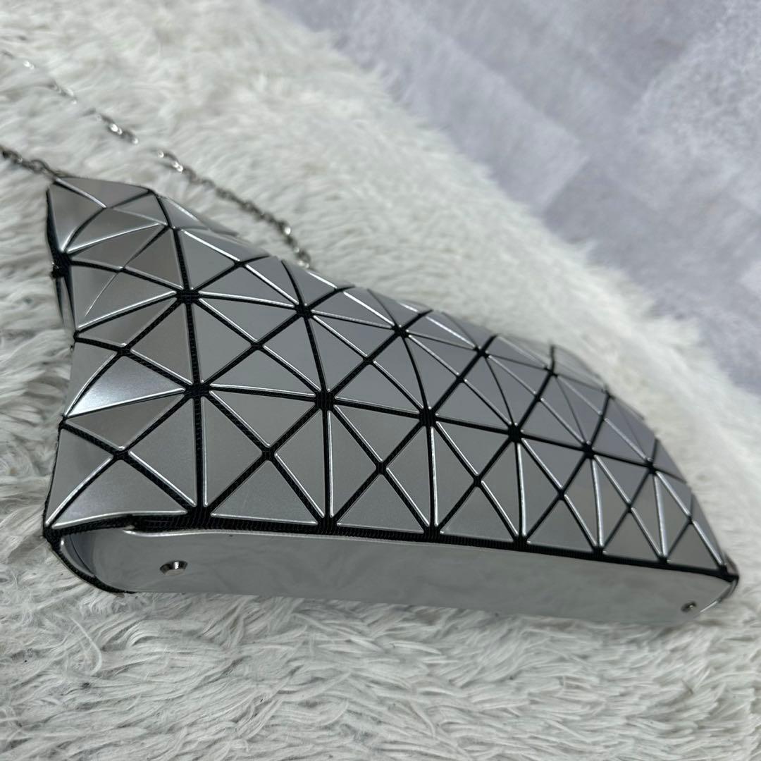 美品 バオバオイッセイミヤケ エナメル ショルダーバッグ ファスナー チェーン