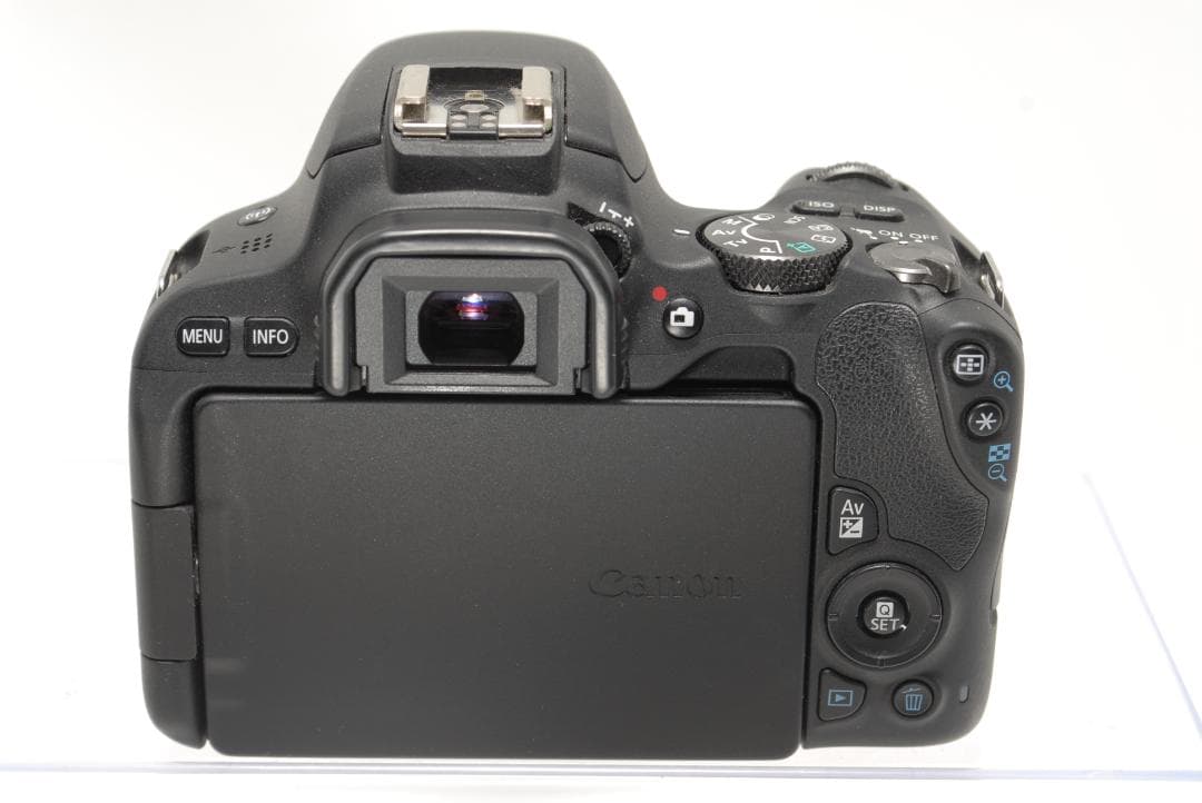 ☘️軽量✨コンパクト✨スマホ転送☘️Canon kiss X9 18-55レンズ