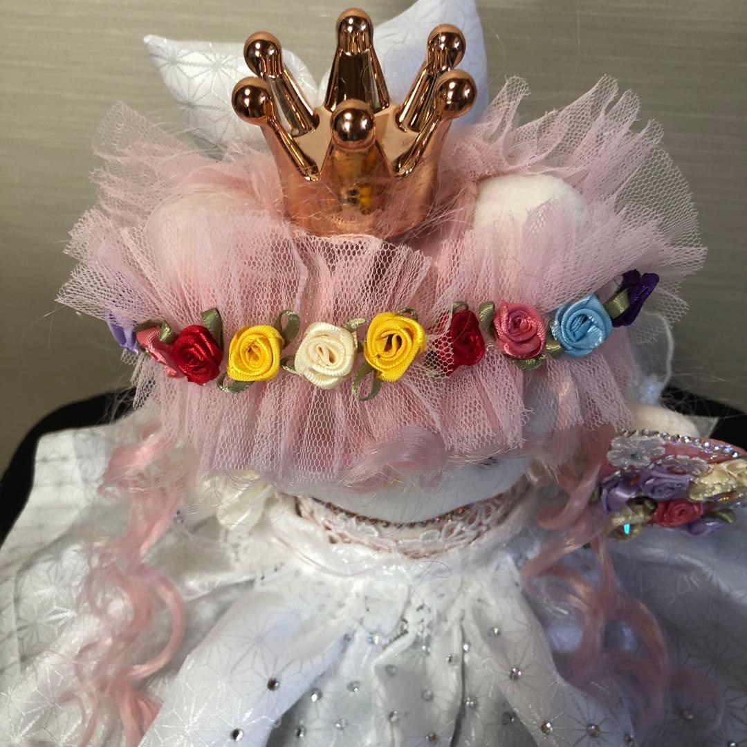 Hello Kitty ハローキティの美しいウェディングドレス