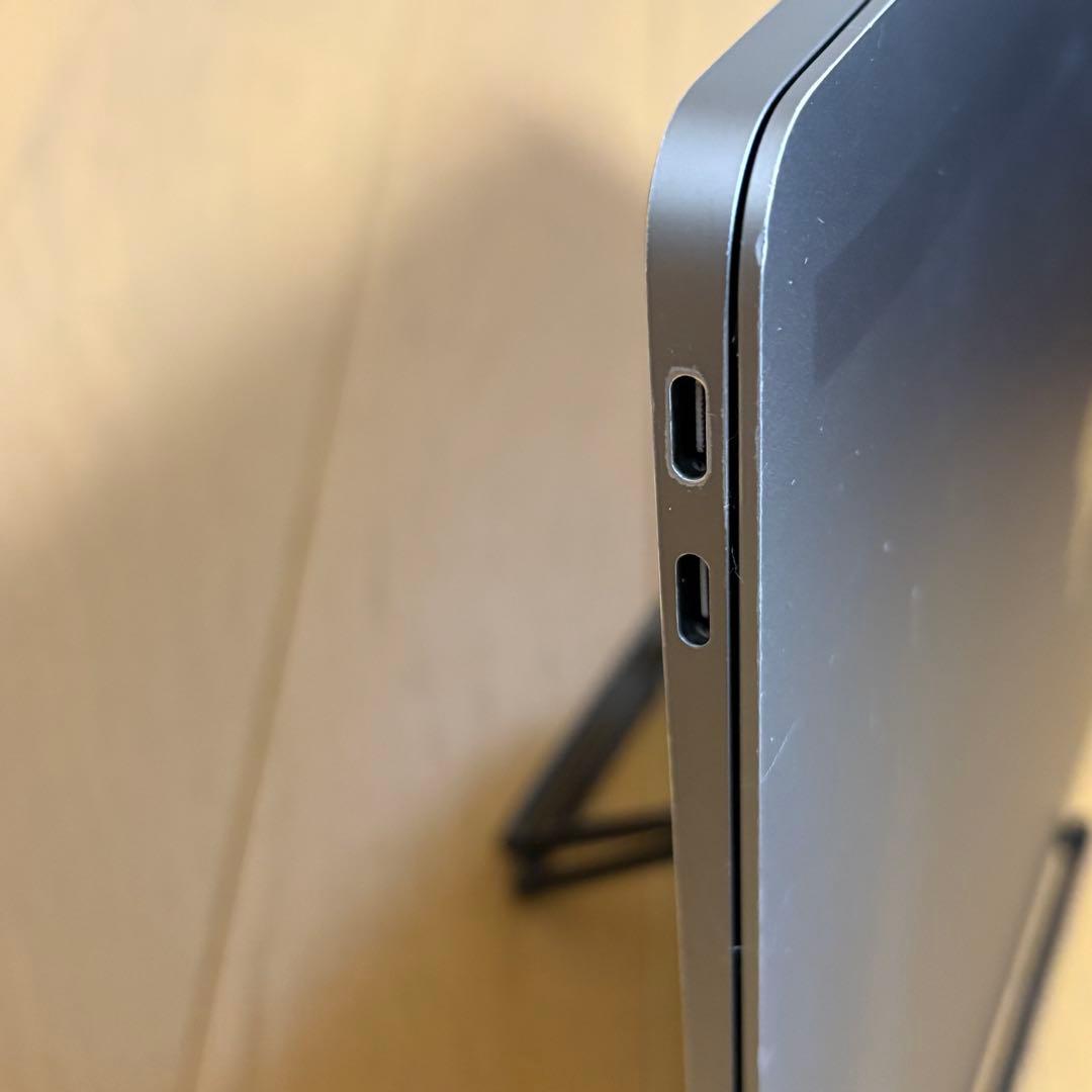 Apple MacBook Air 2018/メモリ16/256/スペースグレイ