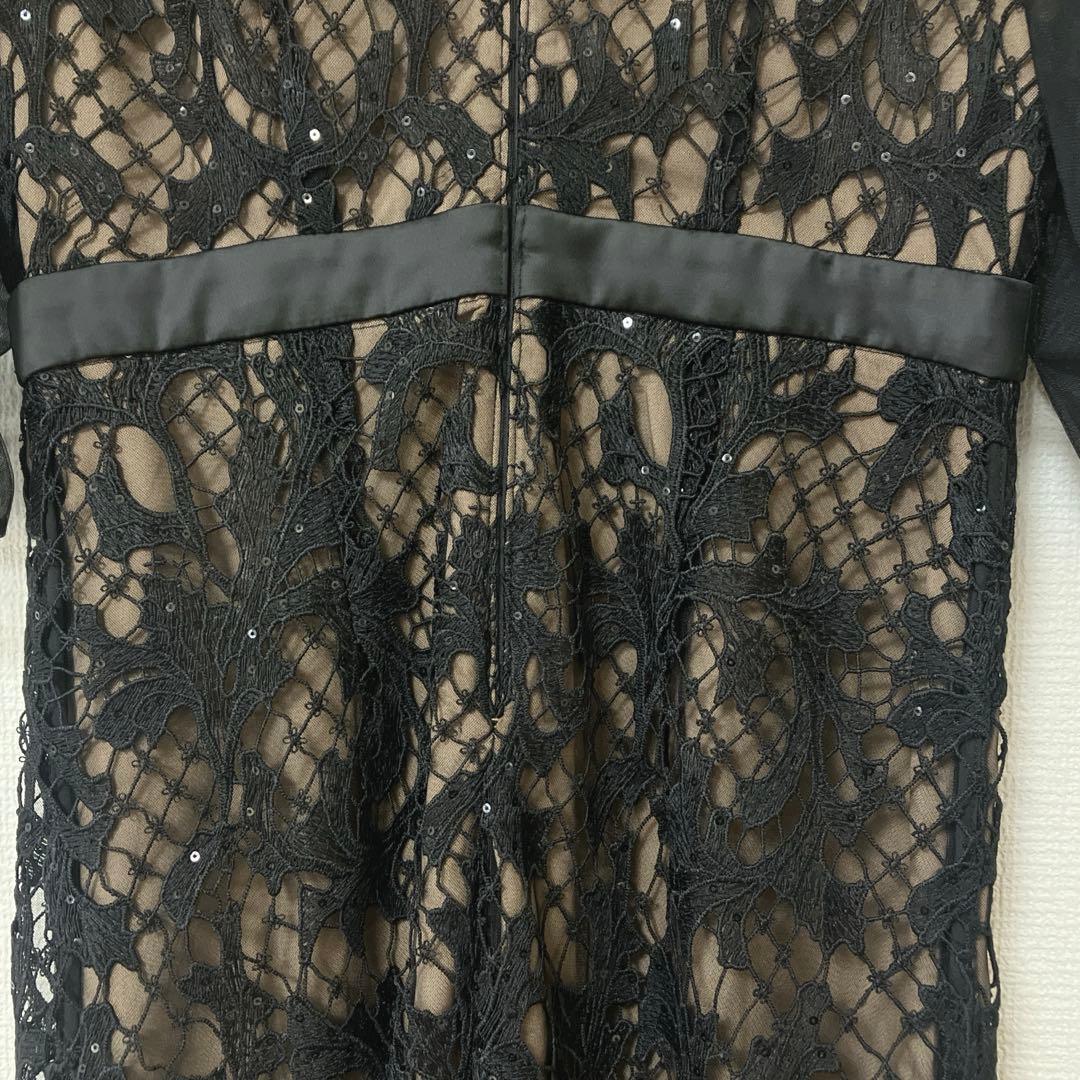 完売品　人気　レジャ　シアーレースパフスリーブスリットIラインドレス　S