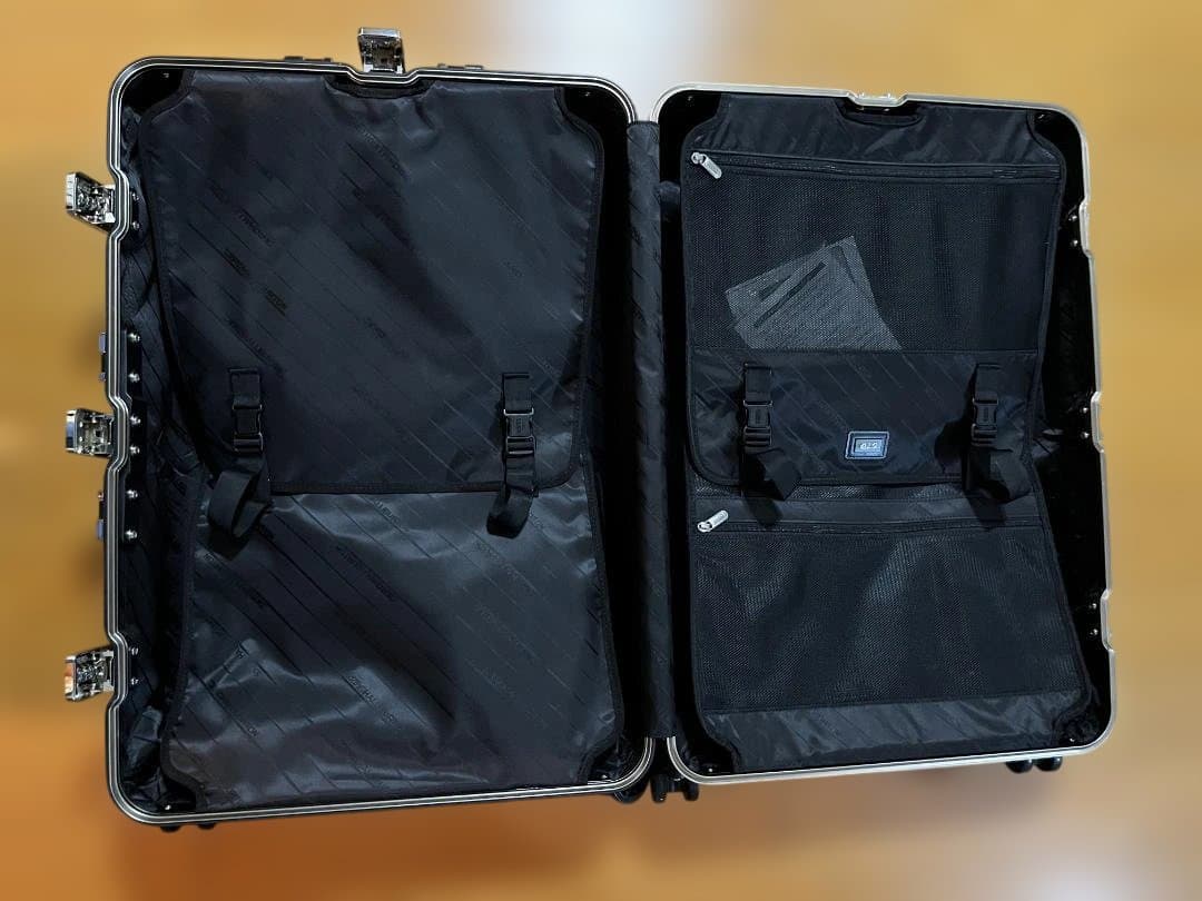 ZERO HALLIBURTON ゴールド アルミキャリーケース 4輪