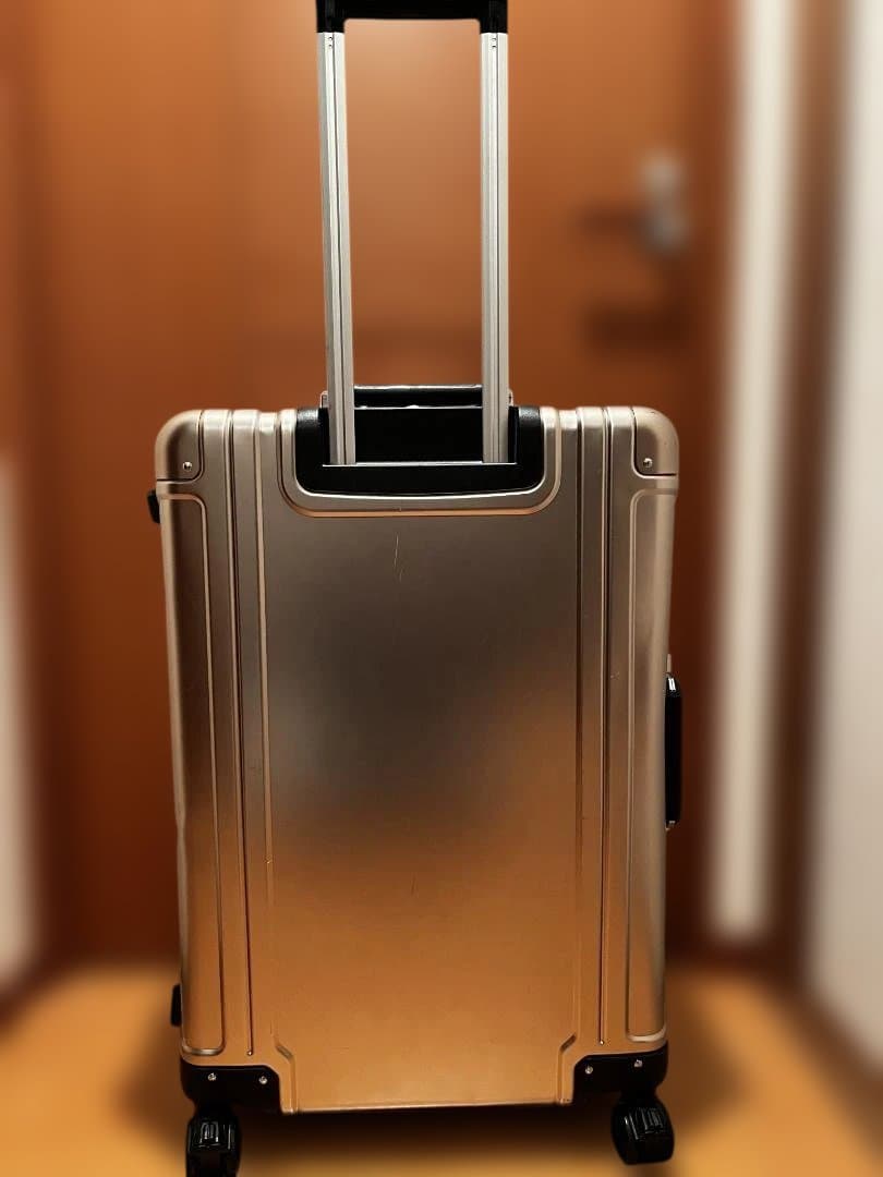 ZERO HALLIBURTON ゴールド アルミキャリーケース 4輪