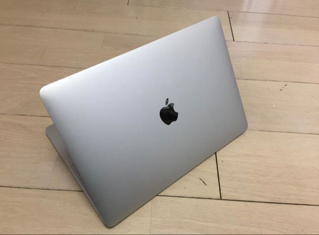 MacBook Pro 2017 13インチ SSD 256GB 8GB