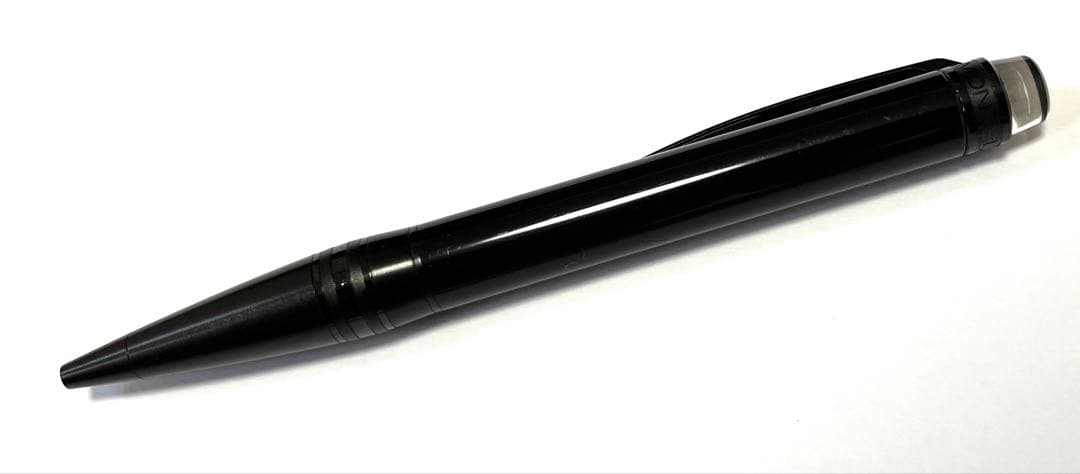モンブラン　ボールペン　スターウォーカー　黒のボールペン 赤アクセント