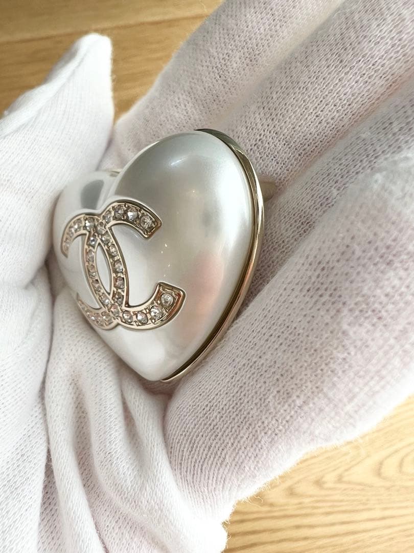 CHANEL シャネル　ブローチ　ハート　パール