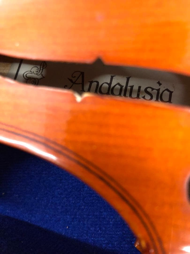 Andalusia バイオリン4/4 弓、松脂　ケース付き