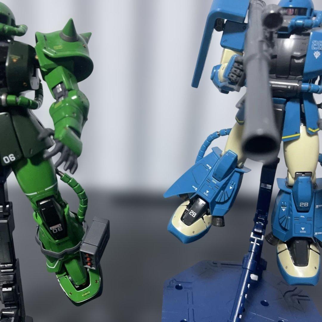 MG1/100ロバート・ギリアム専用ザクⅡと MG量産型ザクⅡの2体セット