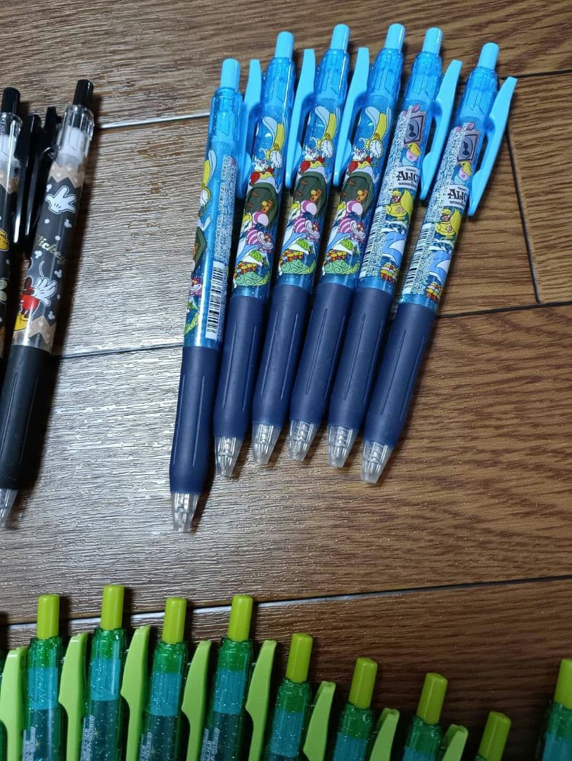 サラサ限定ディズニーボールペン76本