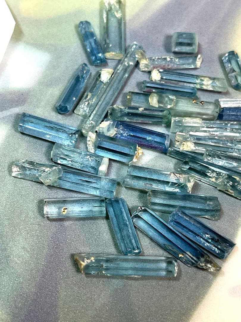 超クリア アクアマリン 原石 重さ：52.80ct 32点セットベトナム産