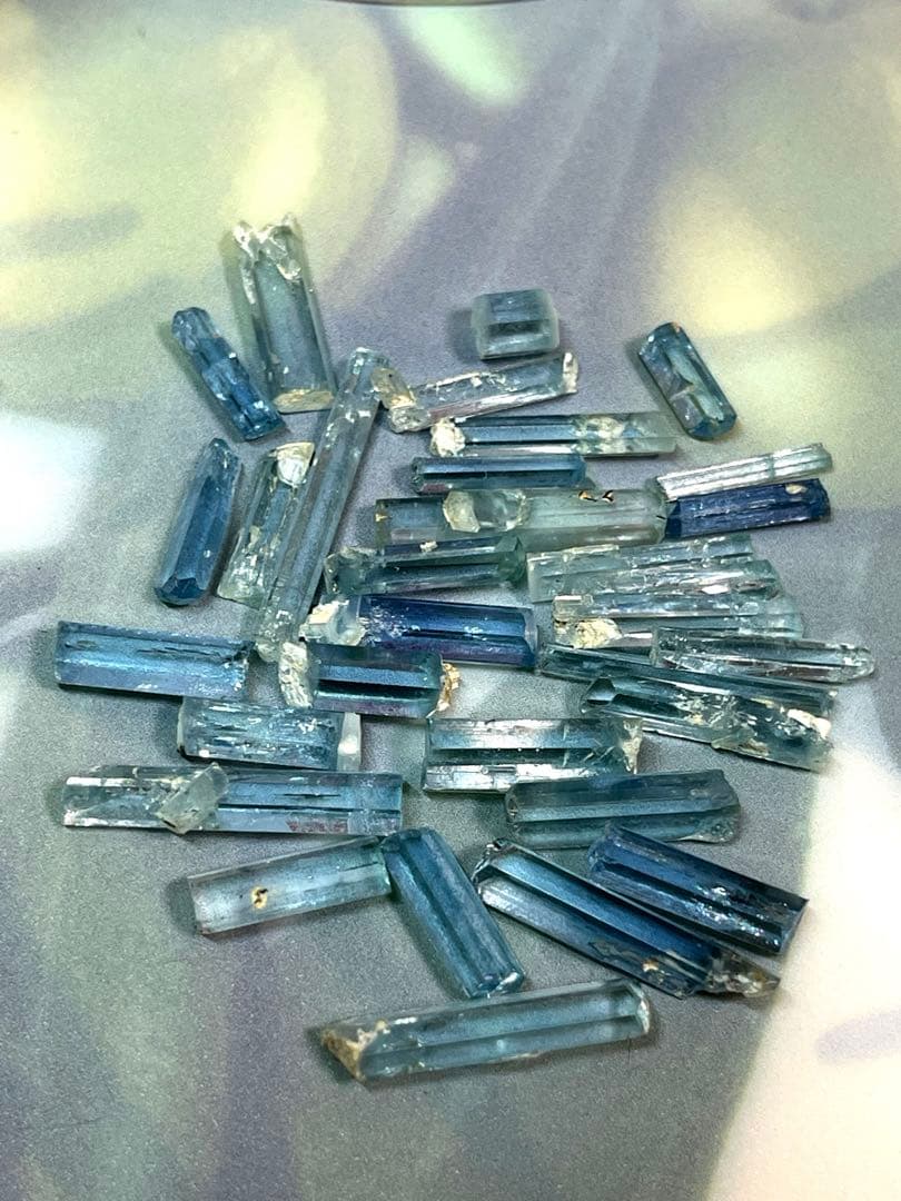 超クリア アクアマリン 原石 重さ：52.80ct 32点セットベトナム産