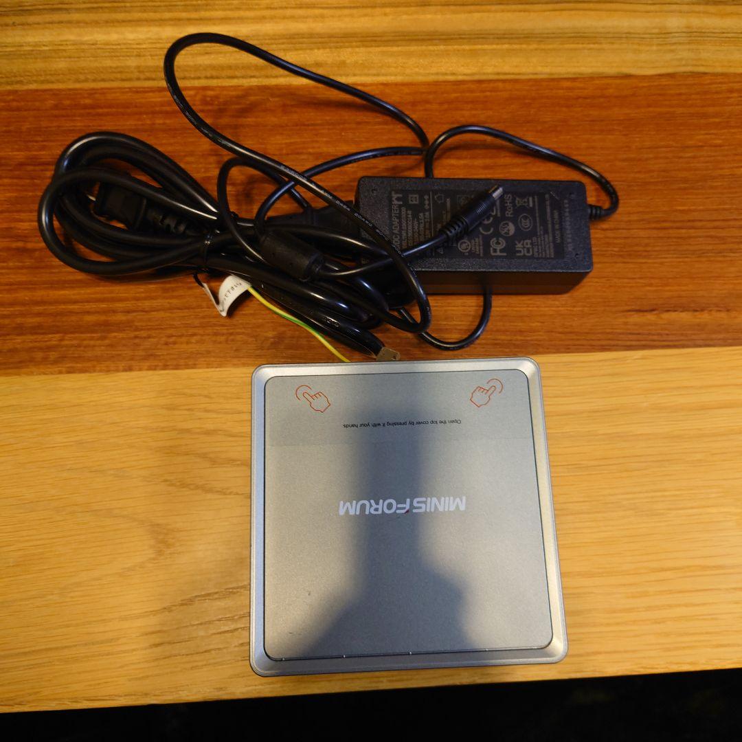 ミニPC MINISFORUM UM350