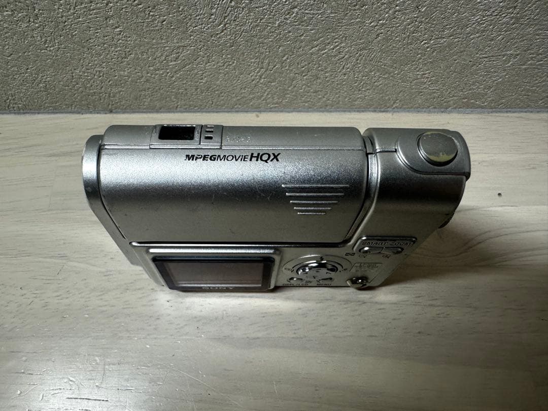 完動品【付属品付】 SONY Cyber-shot DSC-F77 デジカメ