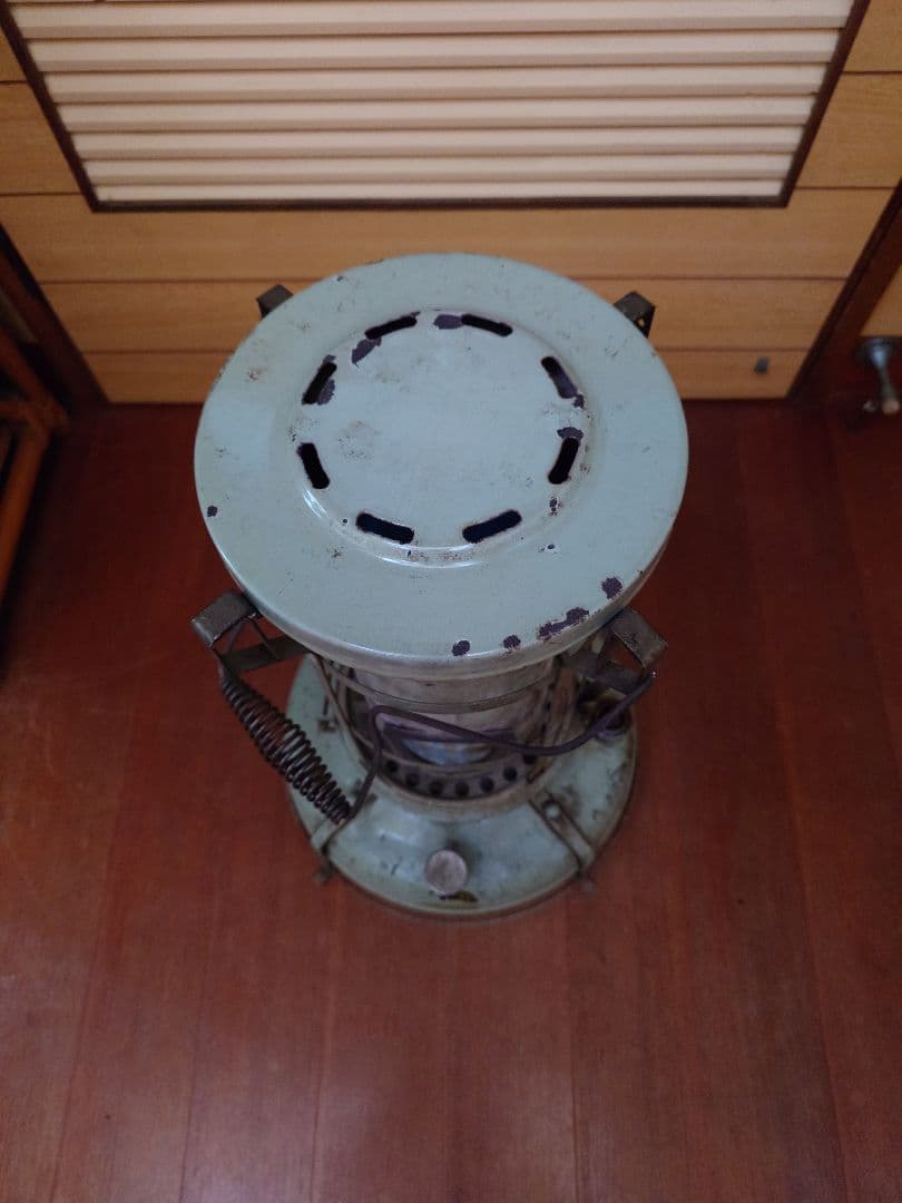 レトロアラジン石油ストーブ1957年製。