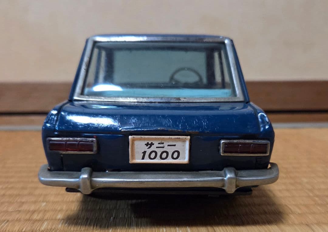T*y様 【年代物】増田屋　ブリキ　ダットサン サニー1000　車