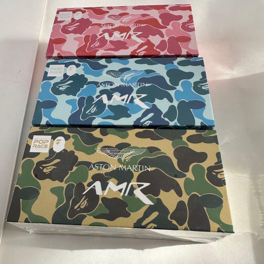 BAPE ASTON MARTIN GT3 1/64 MODEL CARミニカー