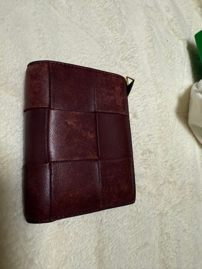 BOTTEGA VENETA バーガンディ 二つ折り財布