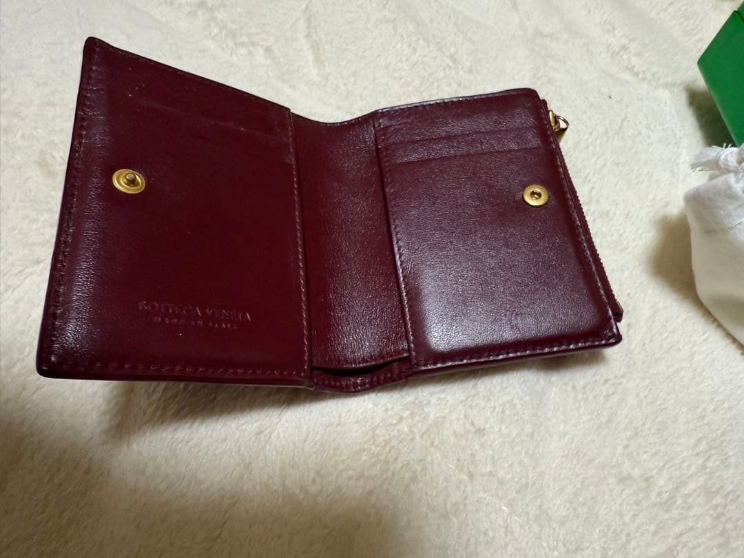 BOTTEGA VENETA バーガンディ 二つ折り財布