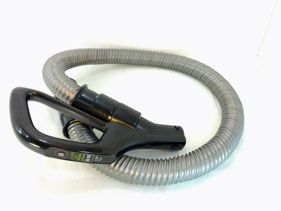 TOSHIBA サイクロン式クリーナー　トルネオV VC-S500