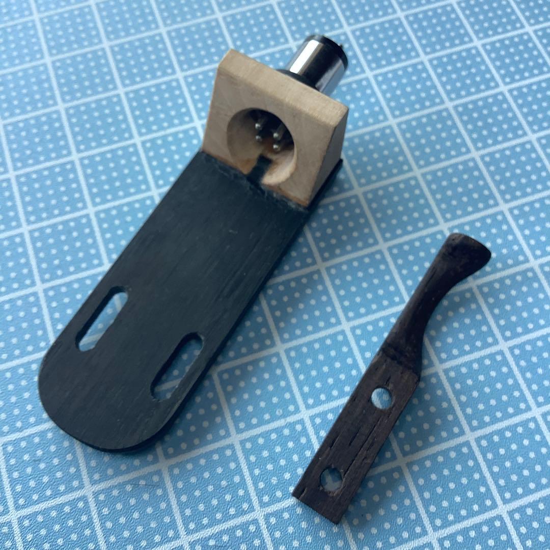 木のヘッドシェル　(備長炭＋レッドロビン　　指掛け、黒檀)  9g