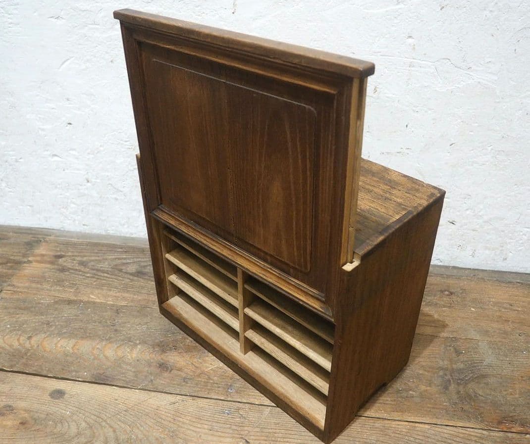1378 ケンドン扉 レトロな桐の収納棚　ケース　古家具　古道具　アンティーク