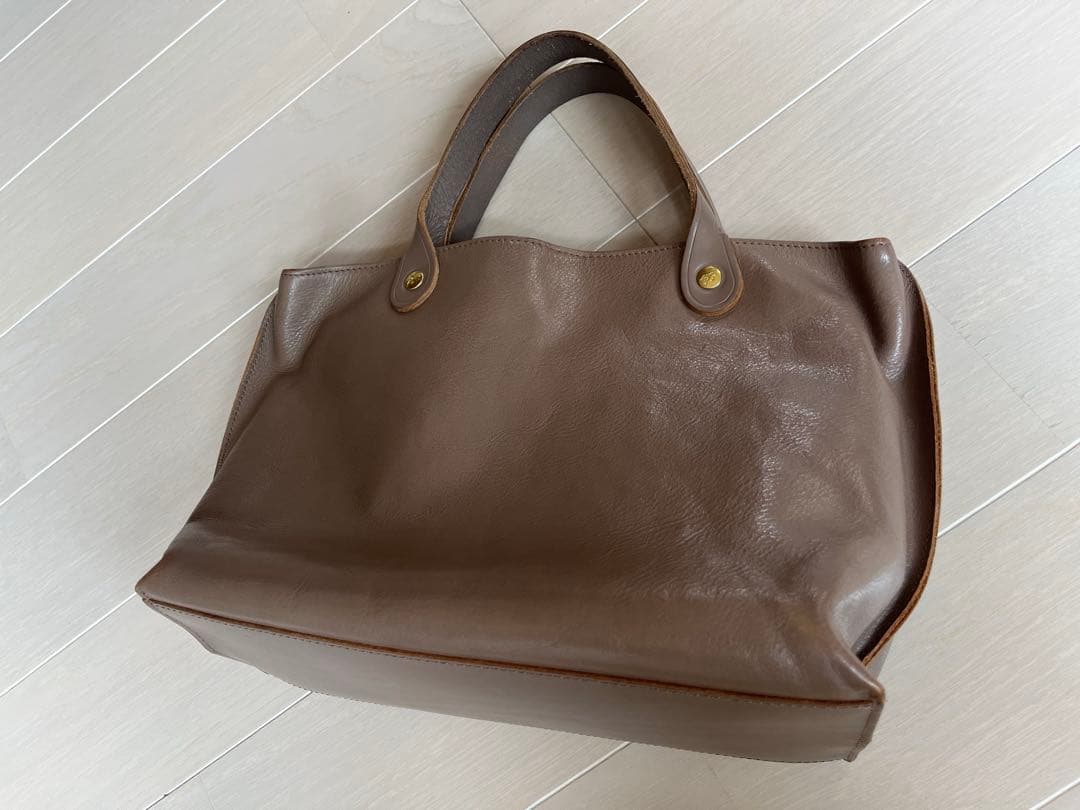 IL BISONTE イルビゾンテ　ハンドバッグ　グレージュ