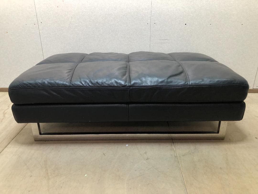KELVIN GIORMANI 黒総革張り オットマン ブラック　75041-7