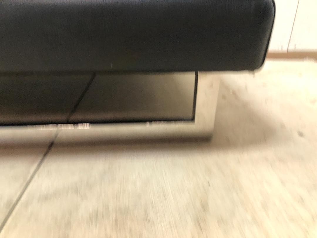 KELVIN GIORMANI 黒総革張り オットマン ブラック　75041-7