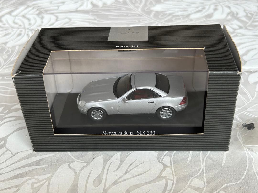 レア メルセデスベンツ SLK 230初期 1/43 ミニカー モデルカー