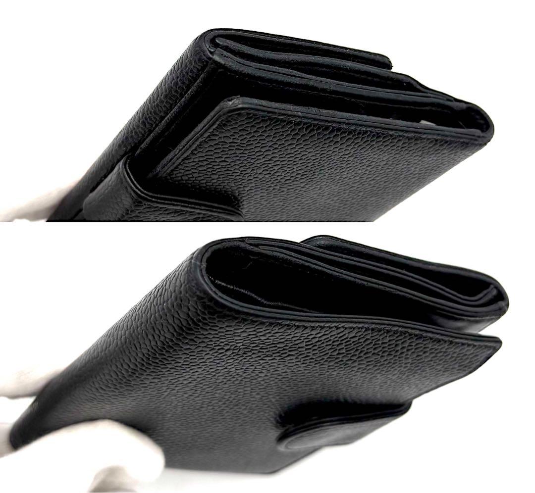 シャネルキャビアスキン ココマーク黒折り財布