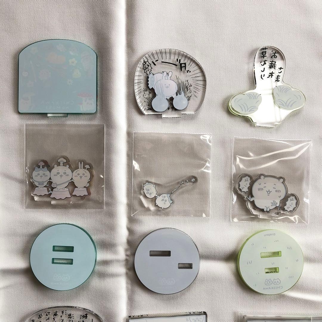 ちいかわ　アクリルスタンド2種セット