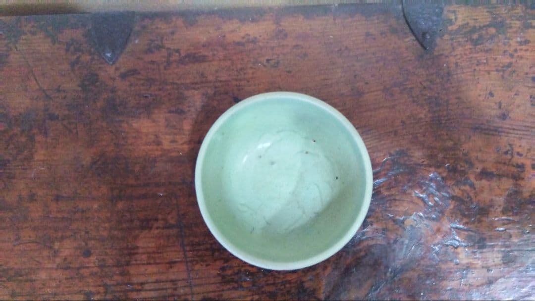 李朝(後期)青磁しのぎ茶碗