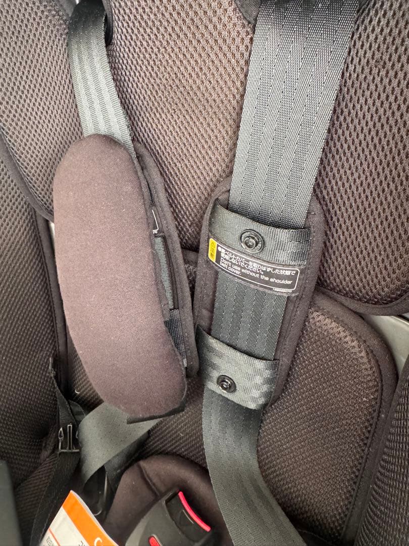 コンビ　チャイルドシート　THE Sシリーズ (欲しい方にプレゼントあり)