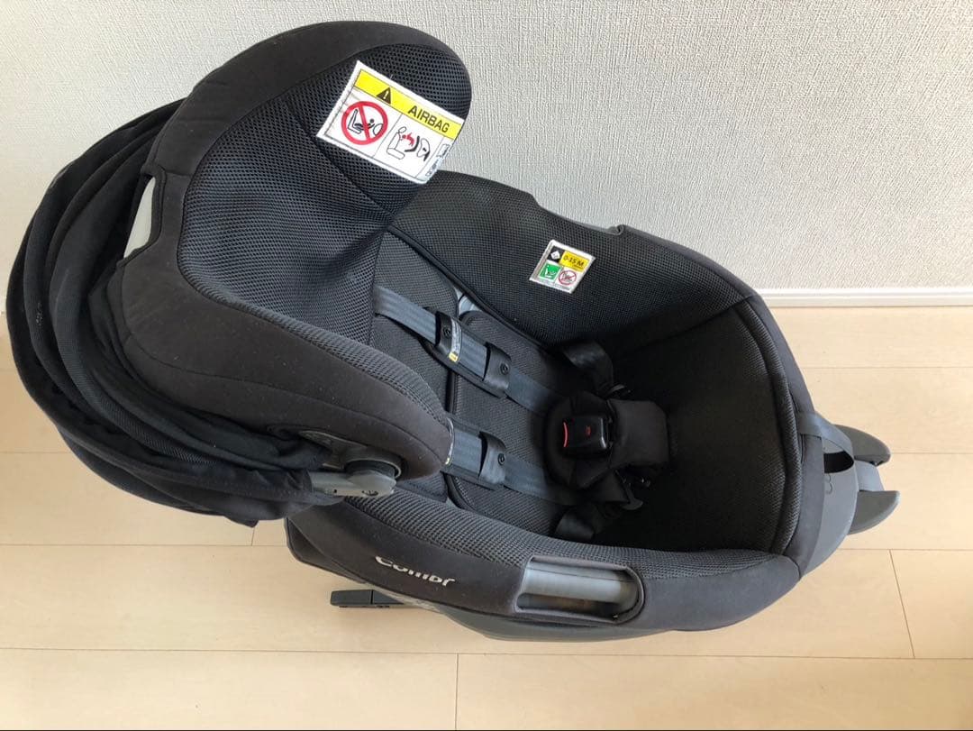 コンビ　チャイルドシート　THE Sシリーズ (欲しい方にプレゼントあり)