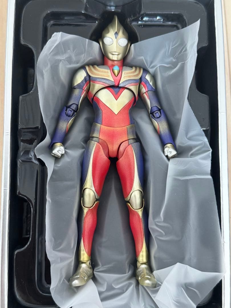 S.H.Figuarts 真骨彫製法 ウルトラマンティガ グリッターティガ