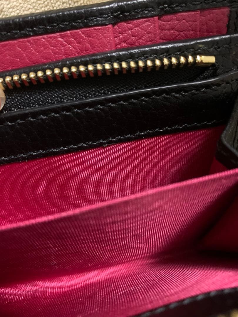 GUCCI 二つ折り財布 日本限定　美品