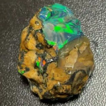 【30CT】　エチオピア　オパール　原石　青　緑　鉱物標本　ウェロ産