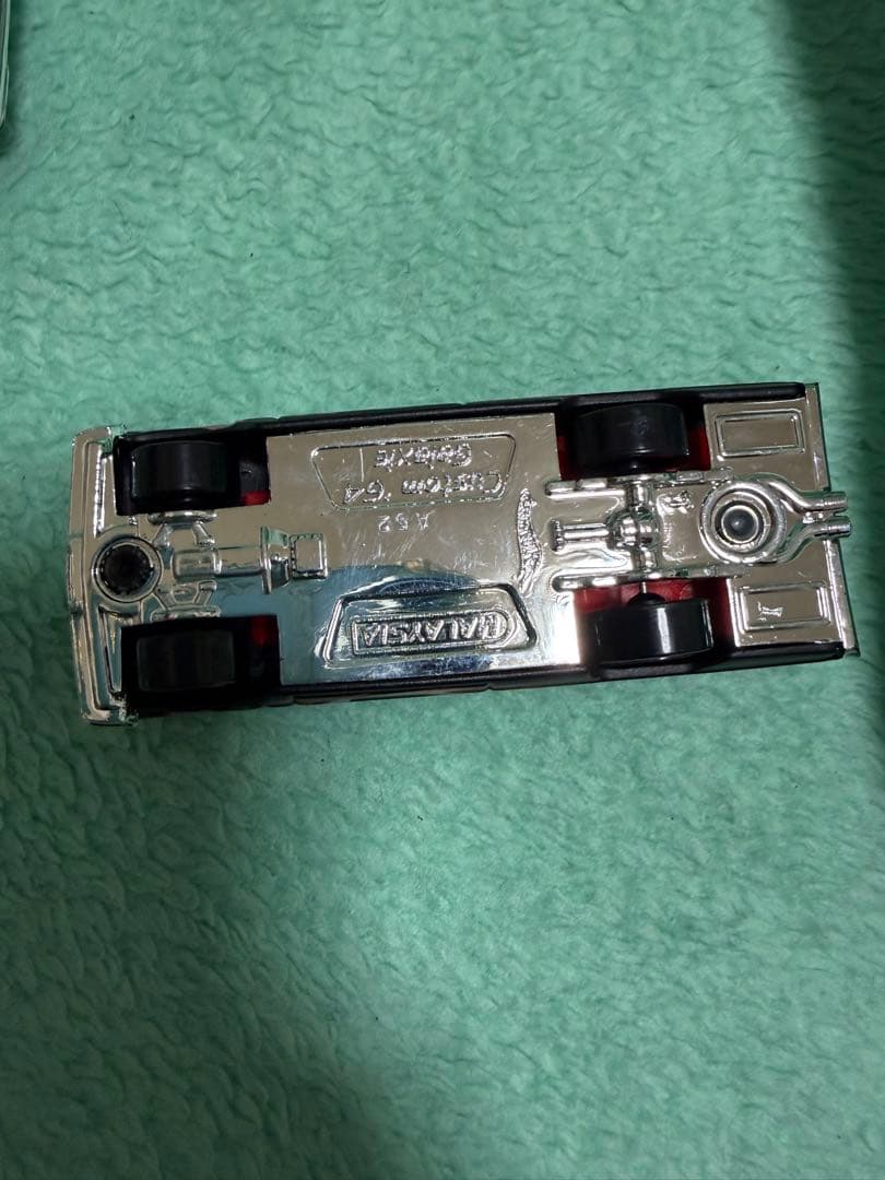 Hot Wheels ミニカーセット 青と黒