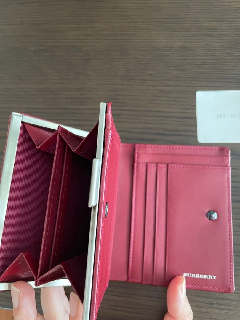 【美品】BURBERRY レザー 二つ折り財布 レッド