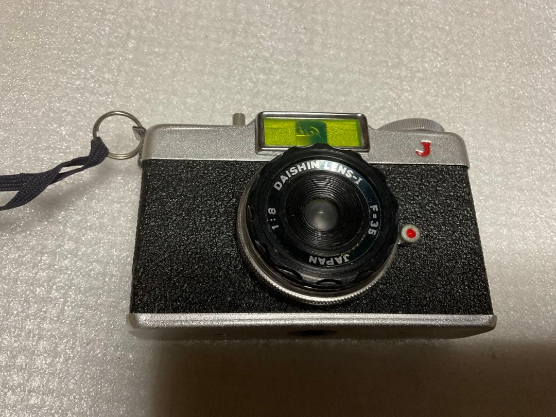 トイカメラ／hobby J DAISHIN LENS-i。F35。【カバー有】