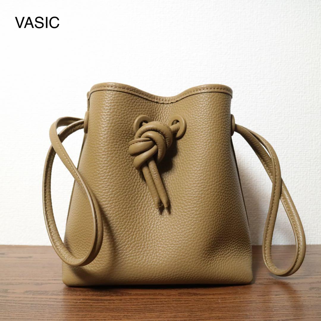 【新品同様】 ヴァジック BOND MINI 巾着 定価4.8万円 TAUPE